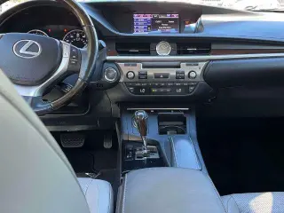 Lexus ES 350 2013 4dr Sedán