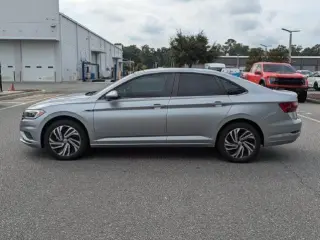 Volkswagen Jetta 2021 SEL 4p Sedan