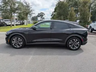 Ford Mustang Mach-E 2026 Select 4dr SUV