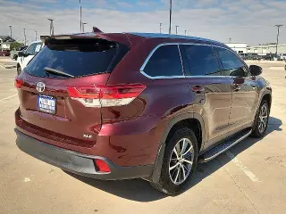 Toyota Highlander 2019 XLE 4dr SUV