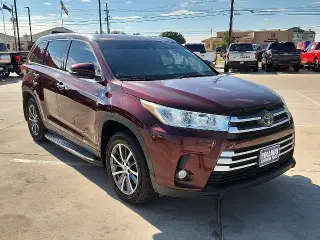 Toyota Highlander 2019 XLE 4dr SUV