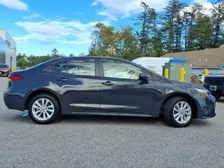 Toyota Corolla Hybrid 2023 LE 4p Sedan