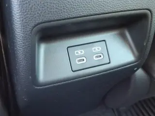 Toyota Corolla Hybrid 2023 LE 4p Sedan
