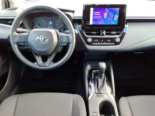 Toyota Corolla Hybrid 2023 LE 4p Sedan