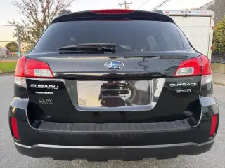 Subaru Outback 2010