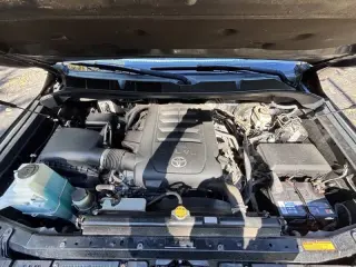 Toyota Tundra 2016