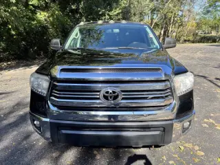 Toyota Tundra 2016
