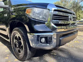Toyota Tundra 2016