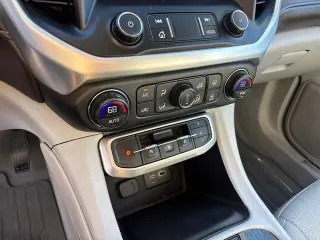 GMC Acadia 2020 4x4 SLT 4dr SUV