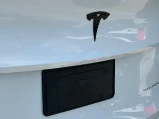 Tesla Model Y 2024 AWD Long Range 4p Crossover