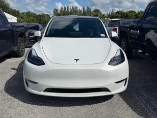 Tesla Model Y 2024 AWD Long Range 4p Crossover