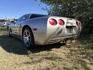 Chevrolet Corvette 2000