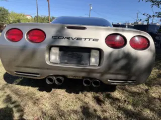 Chevrolet Corvette 2000