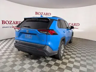 Toyota RAV4 2019 LE 4dr SUV