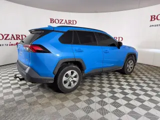 Toyota RAV4 2019 LE 4dr SUV