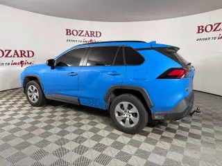 Toyota RAV4 2019 LE 4dr SUV