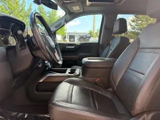 GMC Sierra 1500 2020 4x4 Denali 4p. Cabina de tripulación de 5.8 ft. SB