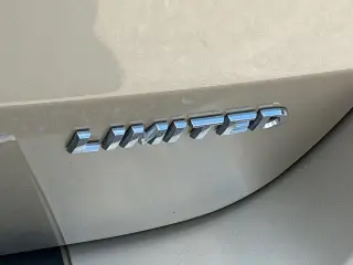 Chrysler Town and Country 2014 Limited 4dr Mini-Van