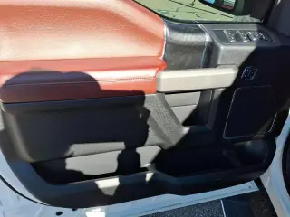 Ford F-150 2018 4x4 Platinum 4dr SuperCrew 5.5 ft. SB
