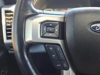 Ford F-150 2018 4x4 Platinum 4dr SuperCrew 5.5 ft. SB