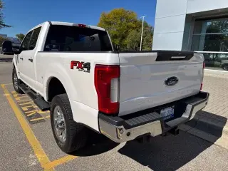Ford F-350 Super Duty 2019 4x4 XLT 4dr Crew Cab 6.8 ft. SB SRW Pickup
