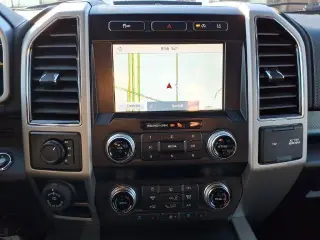 Ford F-150 2020 4x4 Lariat 4p SuperCrew 5.5 ft. SB