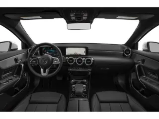 Clase A Mercedes-Benz 2020 AWD A 220 4MATIC 4p Sedan