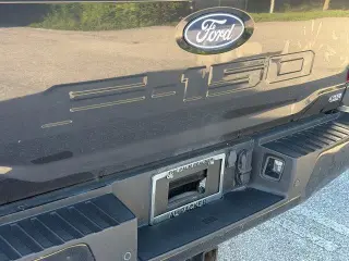 Ford F-150 2025 4x4 STX 4dr SuperCrew 5.5 ft. SB