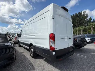 Ford Transit 2023 350 3dr LWB Tech Roof Extendida Camioneta de Carga