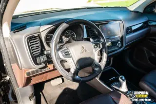Mitsubishi Outlander PHEV 2018 AWD SEL 4dr SUV