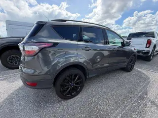 Ford Escape 2017 AWD Titanium 4p SUV
