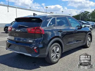 Kia Niro 2022 LXS 4dr Crossover