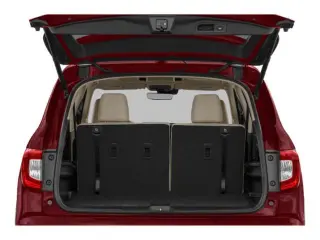 Honda Pilot 2022 4x4 Touring 4p SUV con sillas de capitán traseras