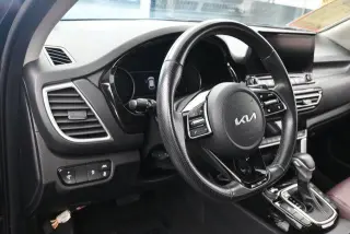 Kia Seltos 2023 AWD SX 4p SUV