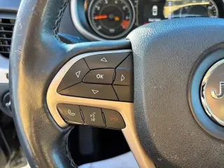 Jeep Cherokee 2015 4x4 Latitude SUV 4p