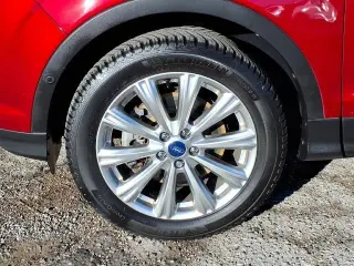Ford Escape 2018 4x4 Titanium 4p SUV