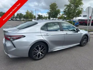 Toyota Camry 2023 SE 4dr Sedán