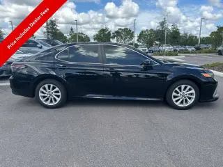 Toyota Camry 2023 LE 4p Sedan