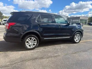 Ford Explorer 2018 4x4 XLT 4p SUV