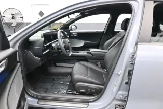 Hyundai IONIQ 6 2025 SEL 4dr Sedán