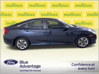 Honda Civic 2018 LX 4dr Sedan CVT