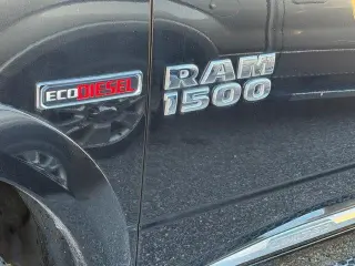 Ram 1500 2016 4x4 Laramie Limited 4p Puerta Cabina de Tripulación 5.5 pies CA Pickup