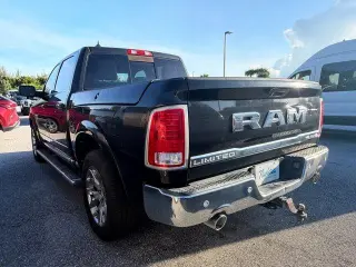 Ram 1500 2016 4x4 Laramie Limited 4p Puerta Cabina de Tripulación 5.5 pies CA Pickup