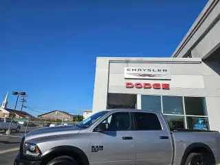 Ram 1500 Clásico 2024 4x4 SLT 4p Cabina de Tripulante 5.5 ft. SB Pickup