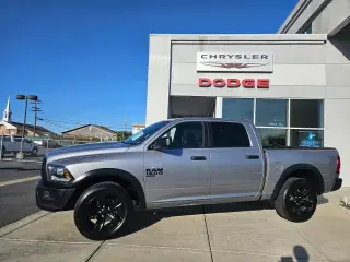 Ram 1500 Clásico 2024 4x4 SLT 4p Cabina de Tripulante 5.5 ft. SB Pickup