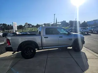 Ram 1500 Clásico 2024 4x4 SLT 4p Cabina de Tripulante 5.5 ft. SB Pickup