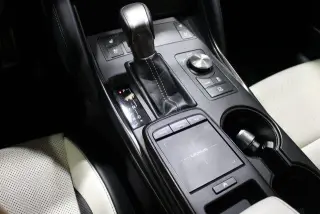 Lexus IS 350 2021 F SPORT 4dr Sedán