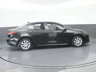 Toyota Corolla 2022 LE 4p Sedan