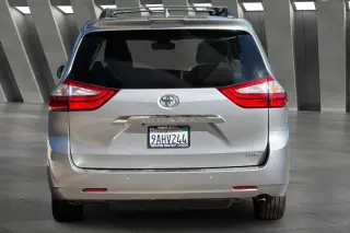 Toyota Sienna 2018 XLE 7-Pasajeros Asiento Automático Acceso 4dr Mini-Van