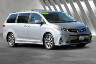 Toyota Sienna 2018 XLE 7-Pasajeros Asiento Automático Acceso 4dr Mini-Van